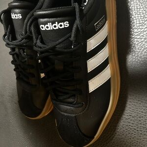 Adidas Platform VL Court